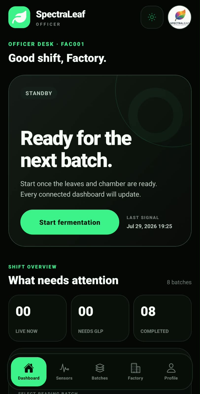 Spectra Leaf mobile dashboard in dark mode